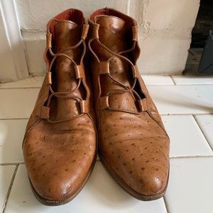 Women’s leather shoe